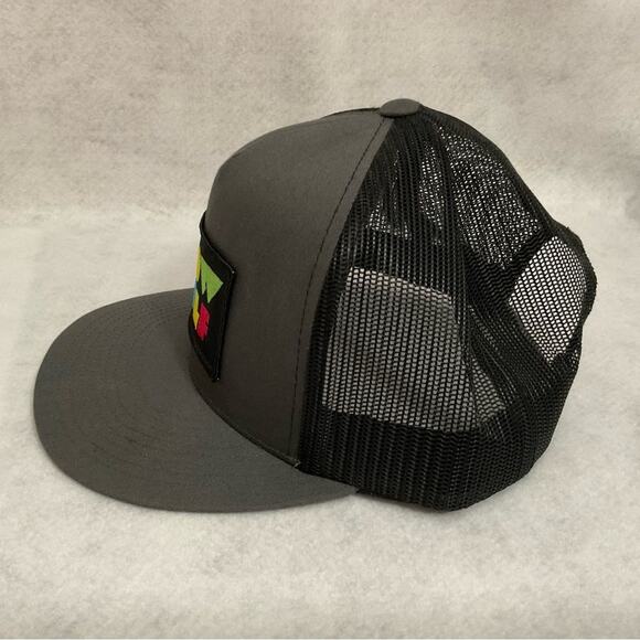 Meow Wolf Flat Bill Hat and Greebles Stud Earrings NWT - Picture 3 of 9